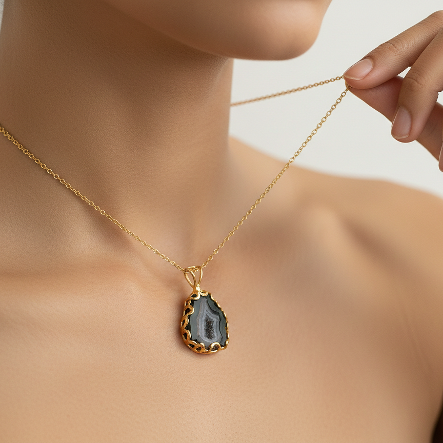 Grounded Glow Druzy Pendant