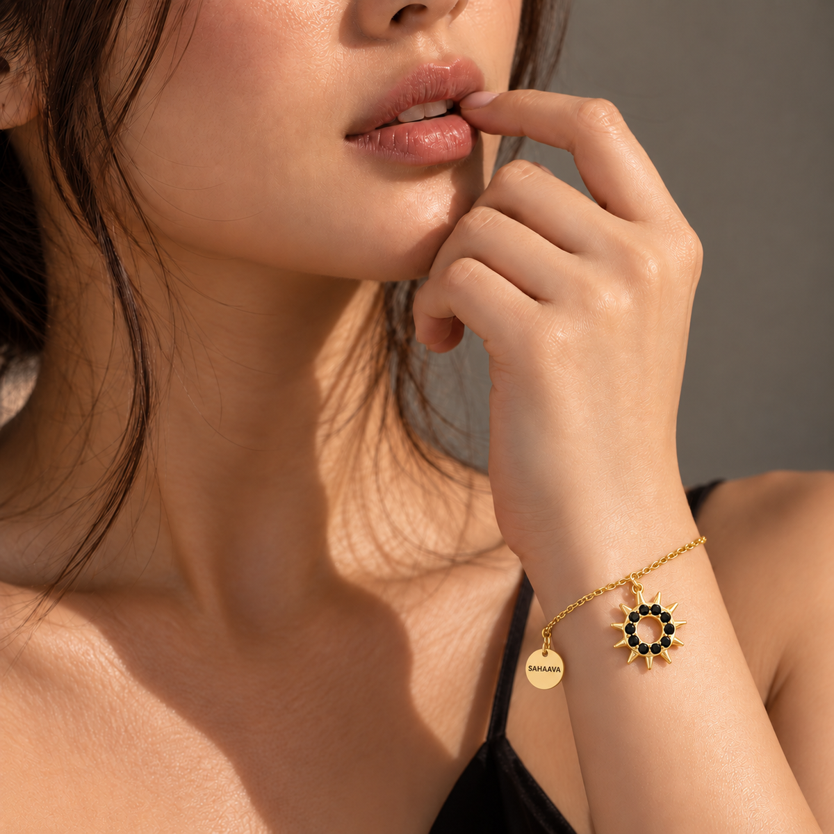 Stunning Black Spinal Sunburst Chain Bracelet