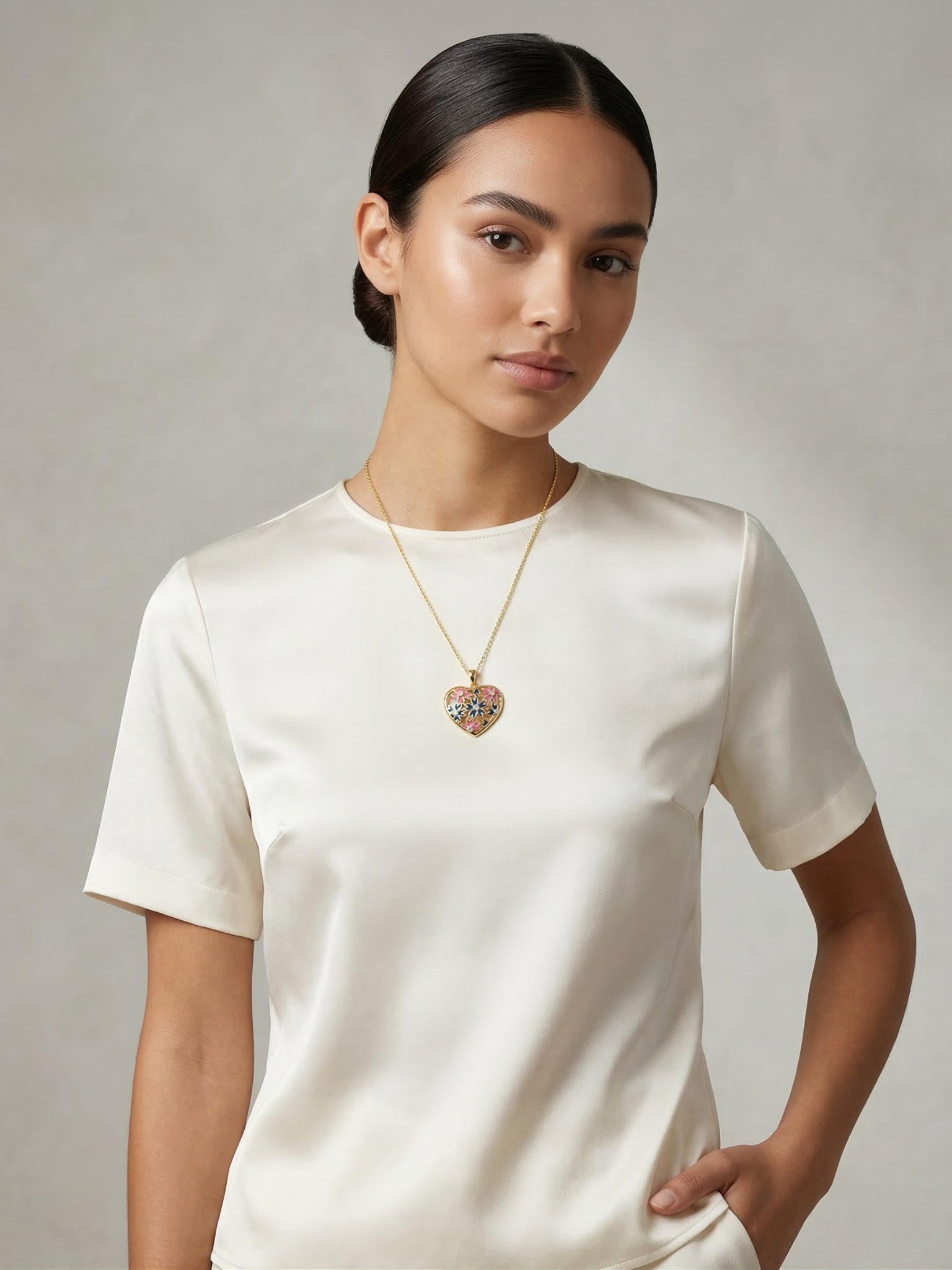 Brilliant White Topaz Heart Pendant - Hover