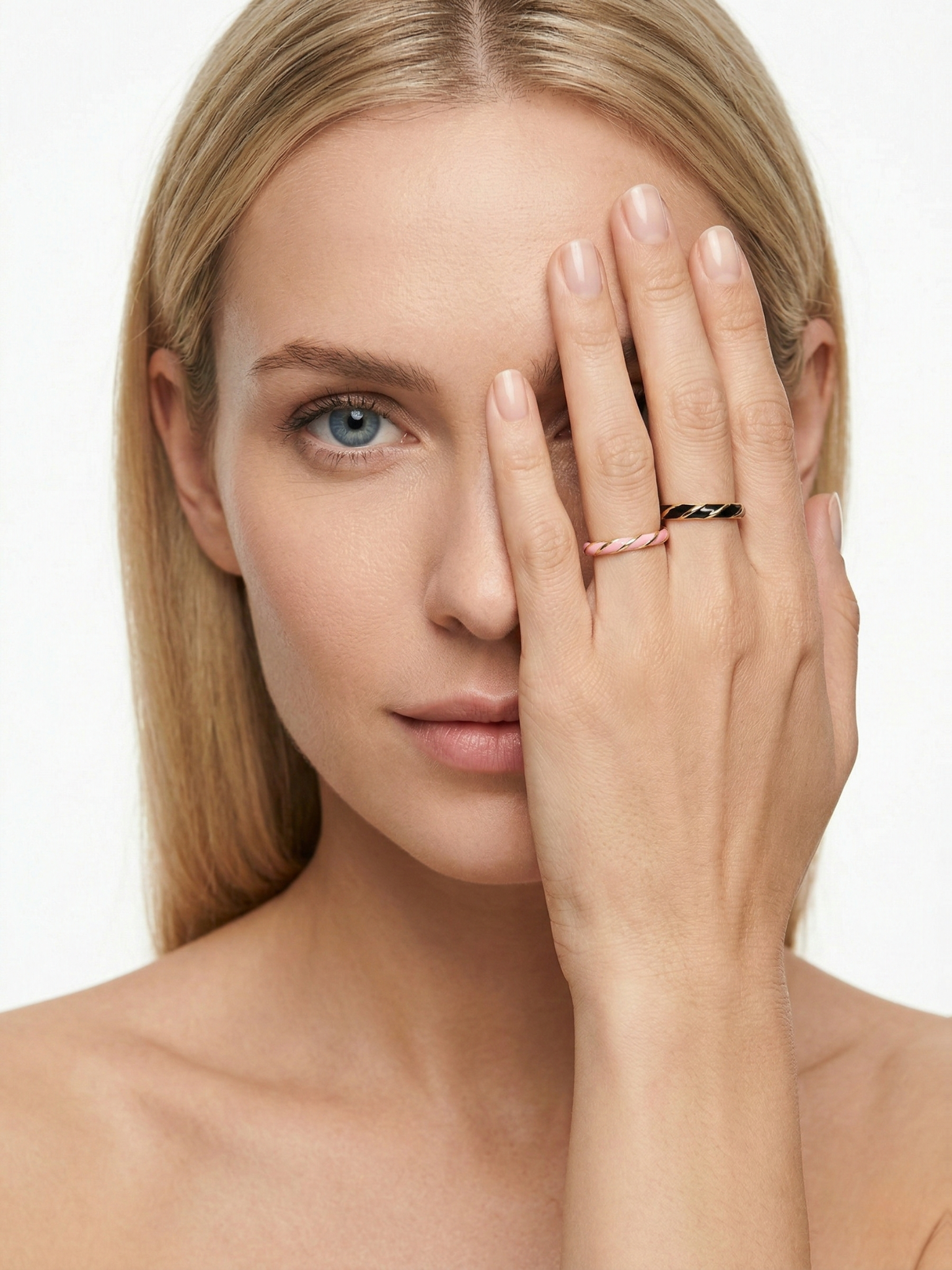 Lustrous Black Enamel Gold Vermiel Band Ring