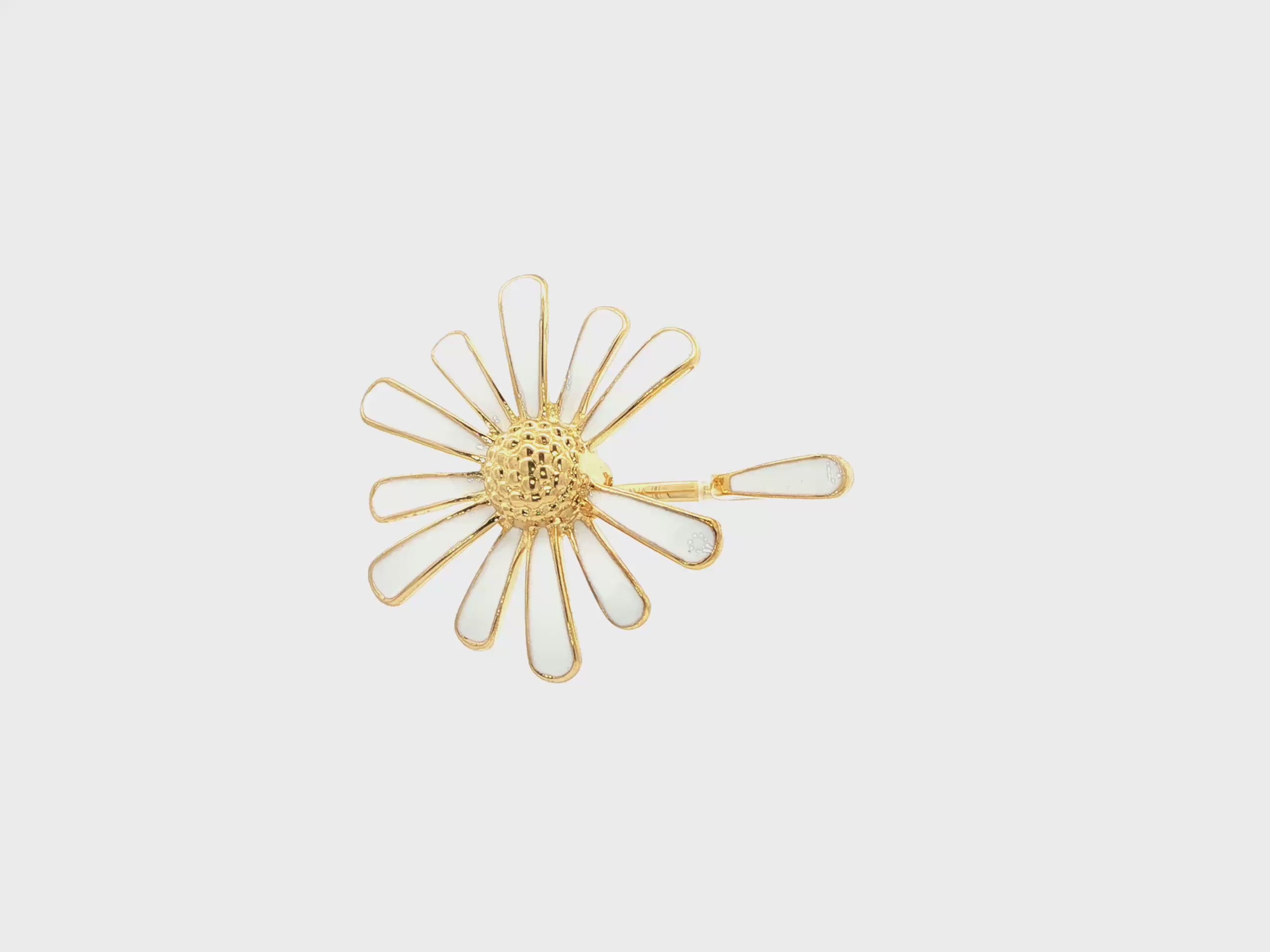 Ouiet Petal Enamel Ring